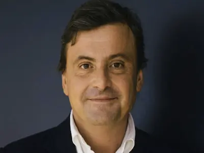 Carlo Calenda raccomanda Nexflow Valterra